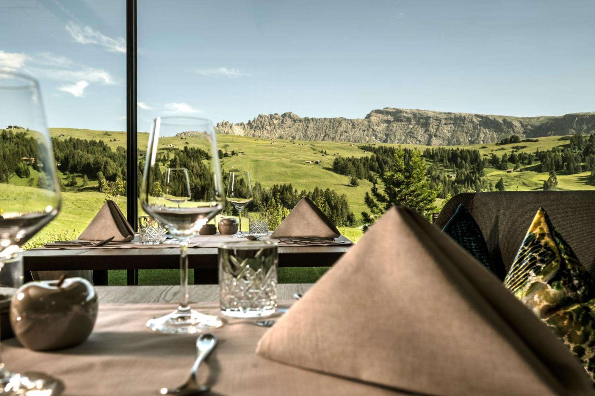 Hotel Schmung Alpe Di Siusi Exterior photo